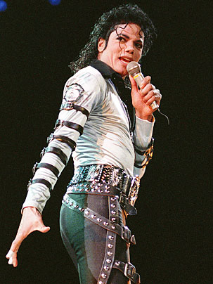 MJ+Singing+Full+Length+Photo.jpg