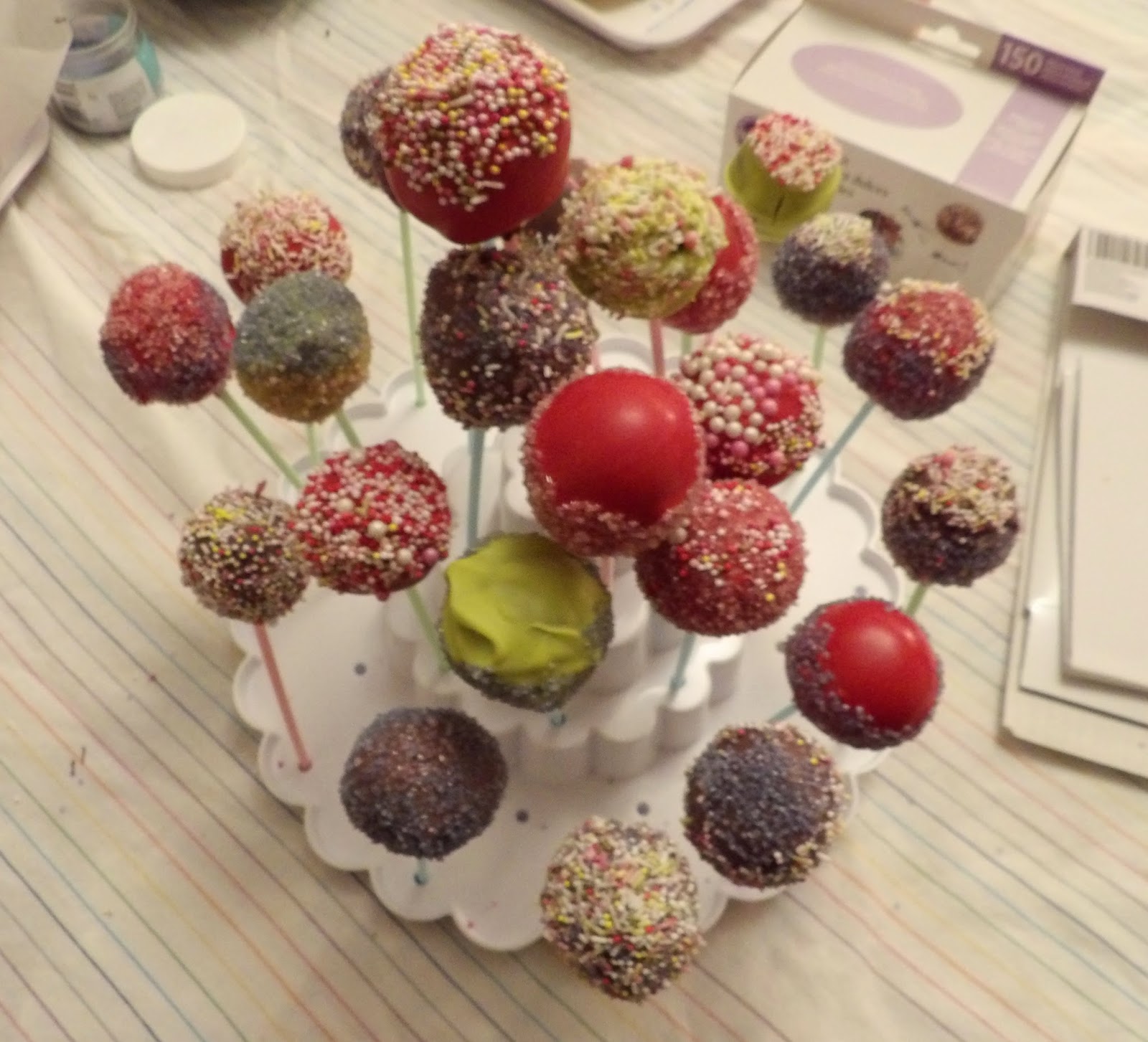 LindyB Cake pops!