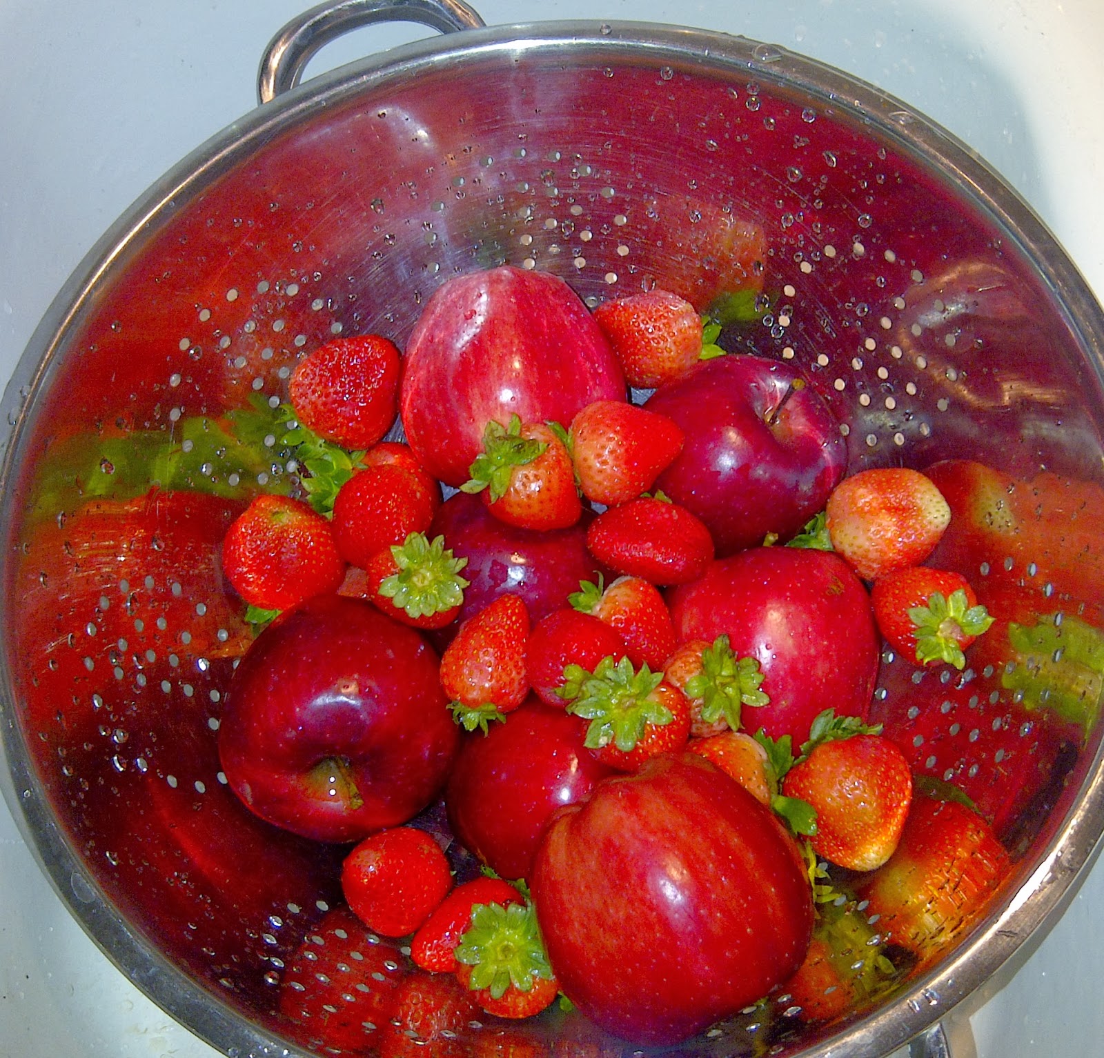 How to wash your fruits and vegetables and keep them fresh longer