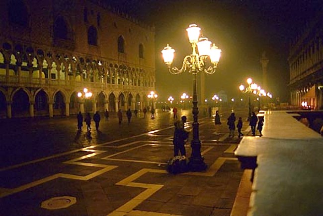  Y...LA NOCHE LLEGO... - Página 6 Venecia+3