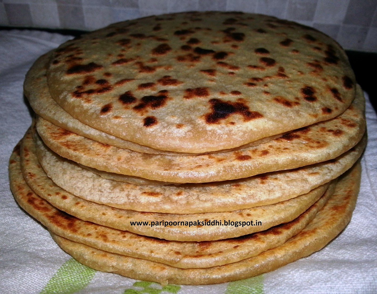 Paripoorna Paksiddhi PITA BREAD / SYRIAN BREAD