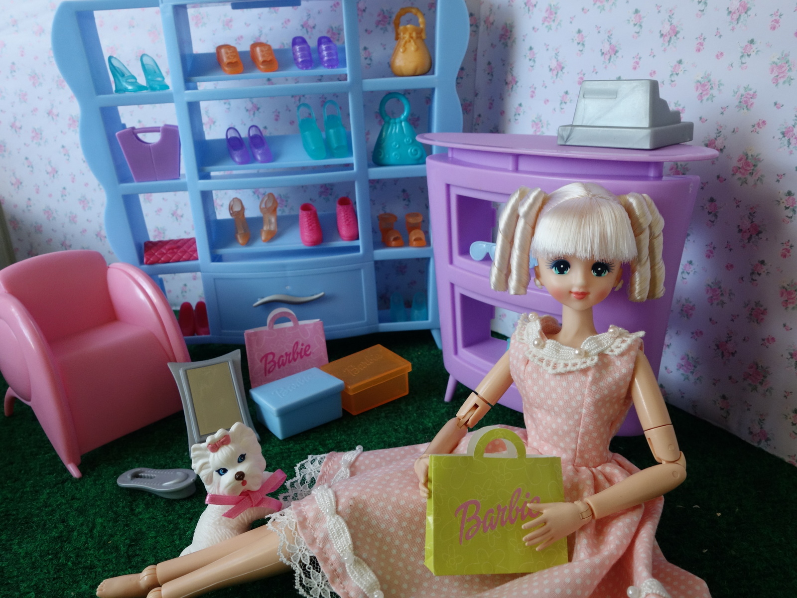 barbie shoe store
