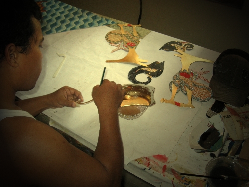 Art Book And Journals Collection Mau Tahu Bagaimana Caranya Membuat Wayang Jawa Inilah Seni Tatah Sungging Sentra Sonorejo Jawa Tengah