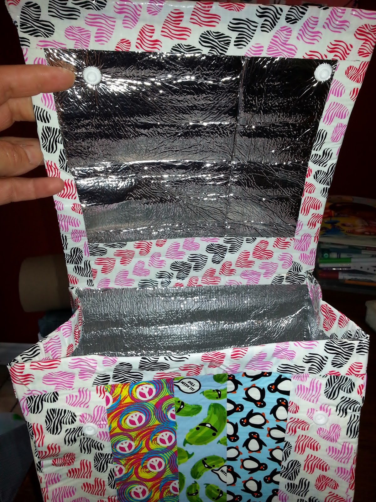 babazoobee life of the etsypreneur Duct Tape Lunch Bags Tutorial