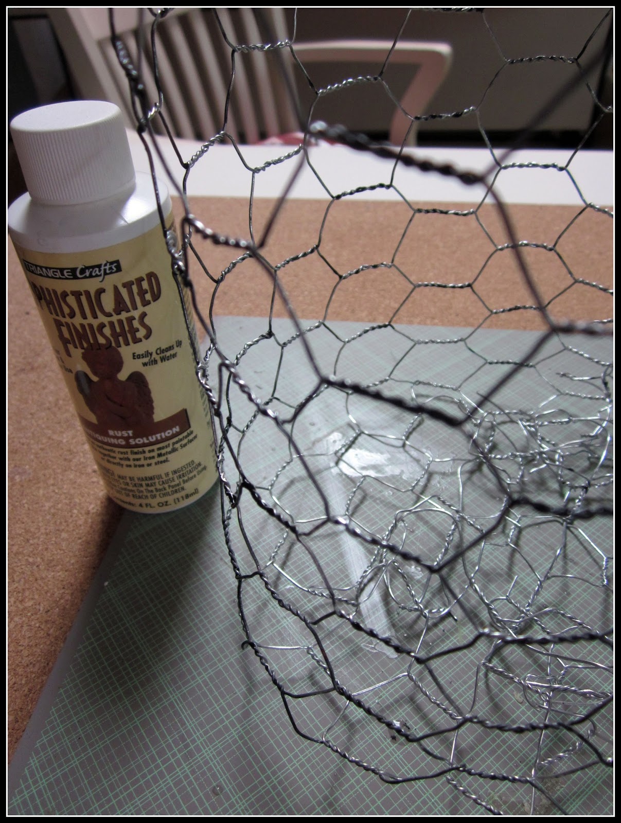 homeroad Rusty Chicken Wire Solution