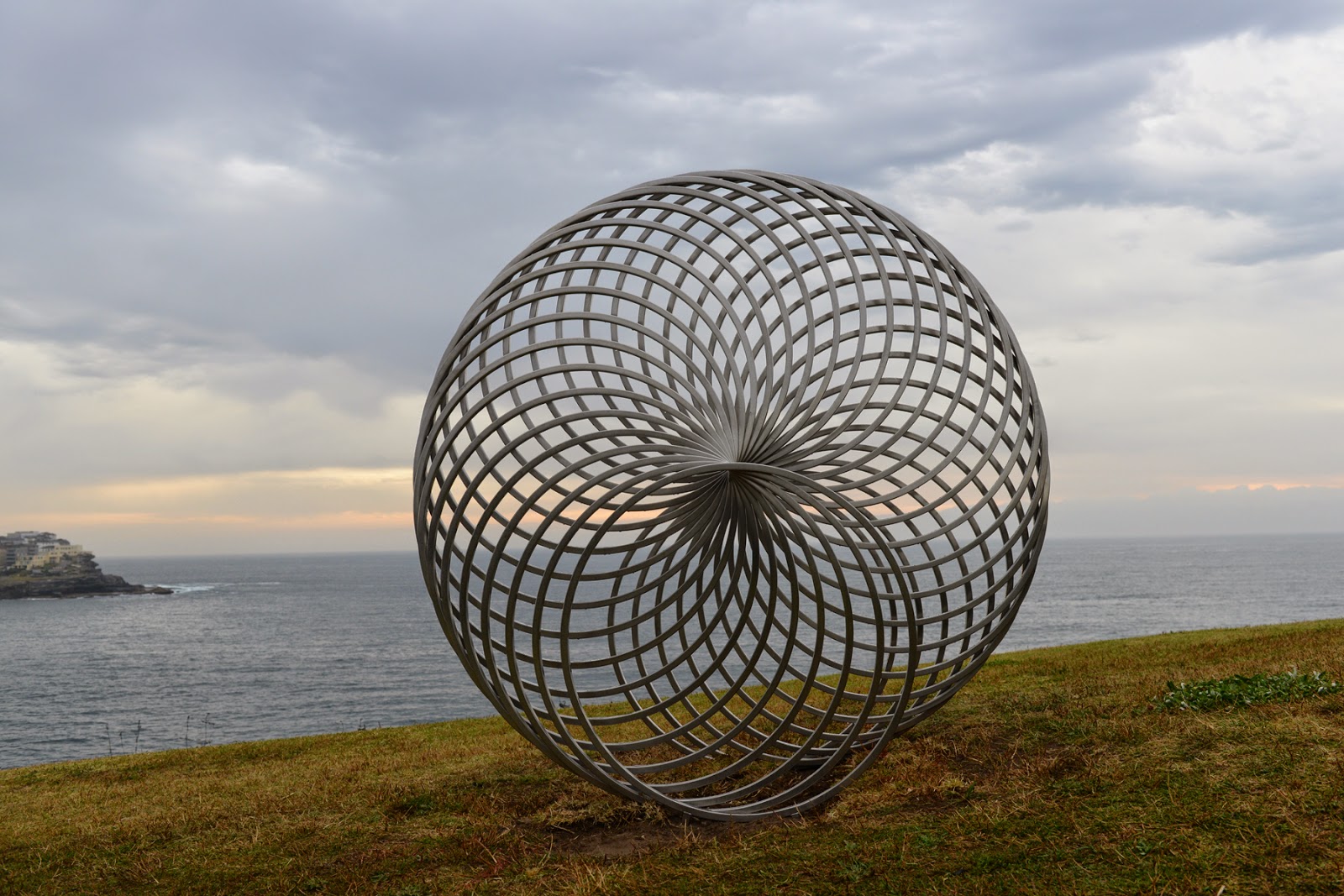 Small Animal Talk Sculptures by the Sea and more on Lyssavirus