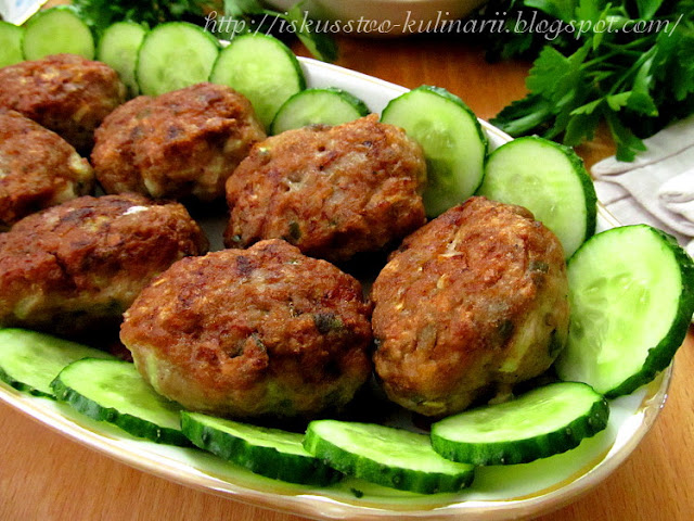 Греческие котлеты с огурцом
