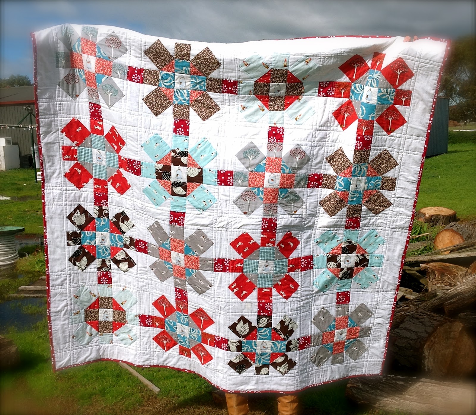 Little Swedeheart YAY! Labyrinth Quilt Finished!