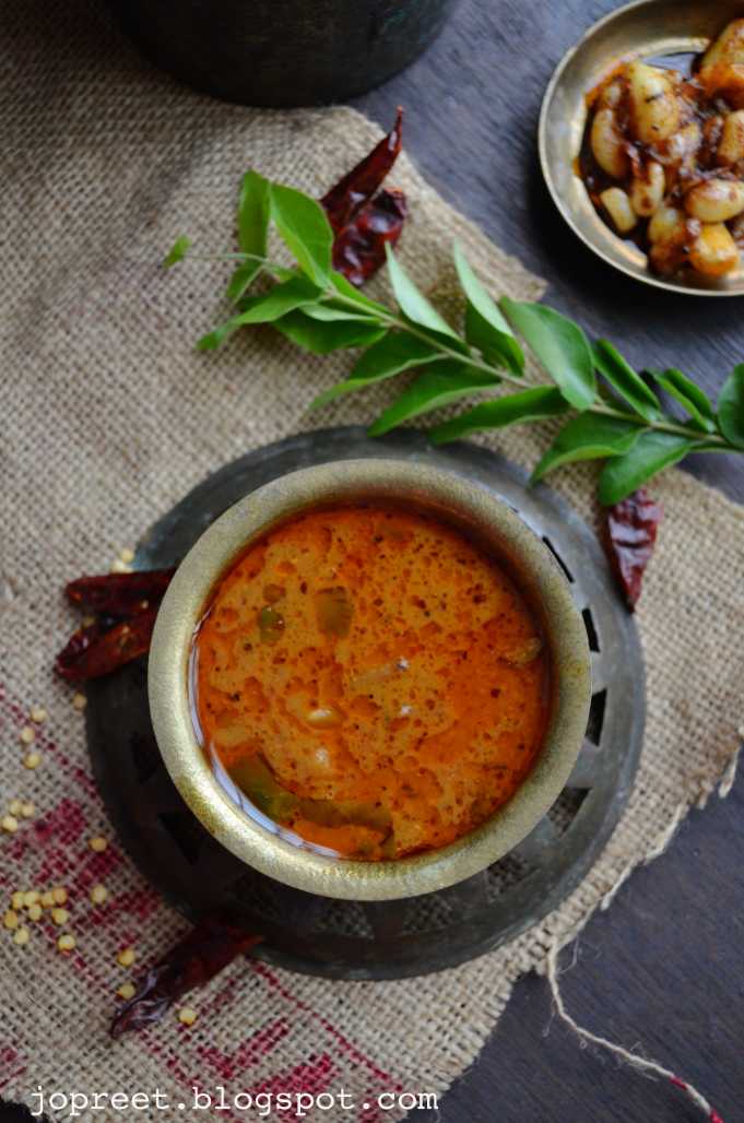 Karuvadu Konda Kadalai Kuzhambu (Dry/Salt Fish & ChickPeas Curry