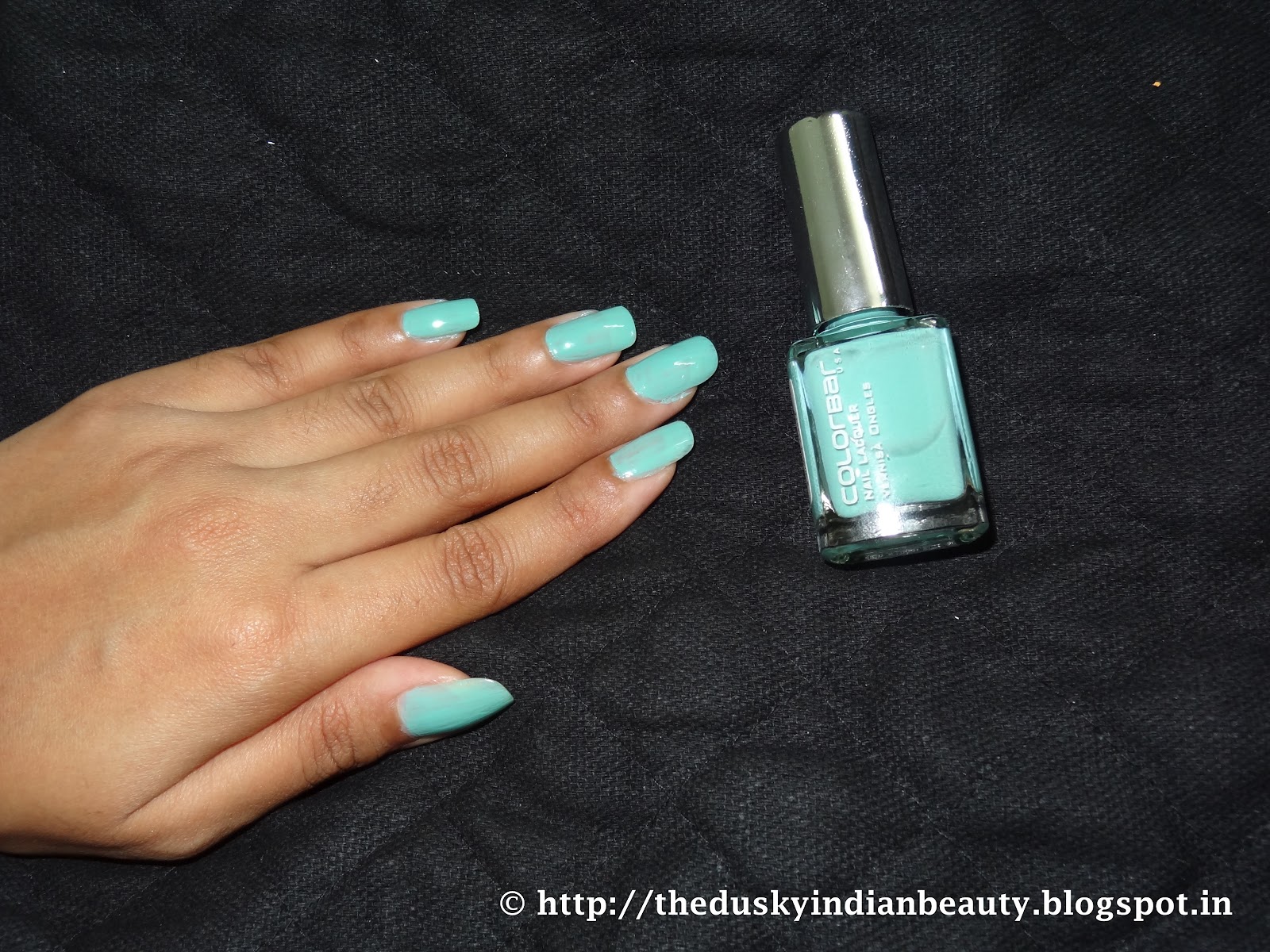 Mint is IN!! Colorbar nail lacquer-15 - The Indian Beauty Blog