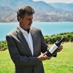 Mario Kempes presento su vino en Mendoza
