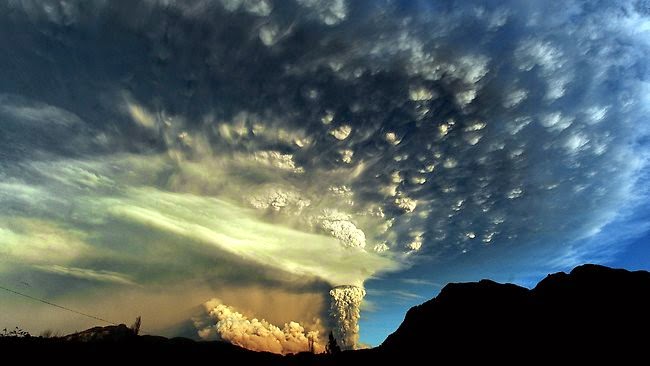 Gambar Awan Keren Volcano Terbaru Wallaper Spektakuler 