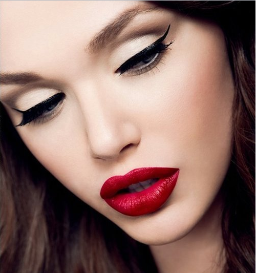 Calendar+of+make-up+REAL+delineador+gatinho+dia+9+agosto+2012.png (500×533)