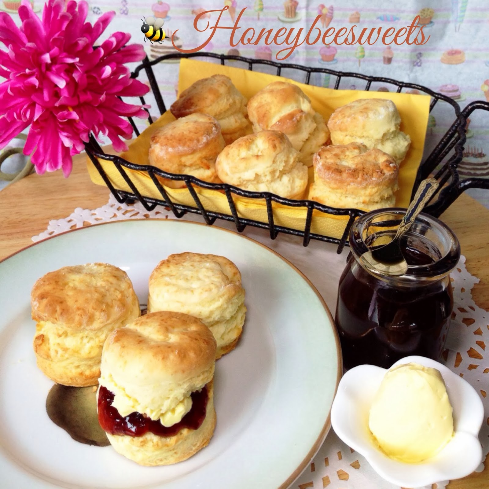 Honey Bee Sweets Buttery Cream Biscuits