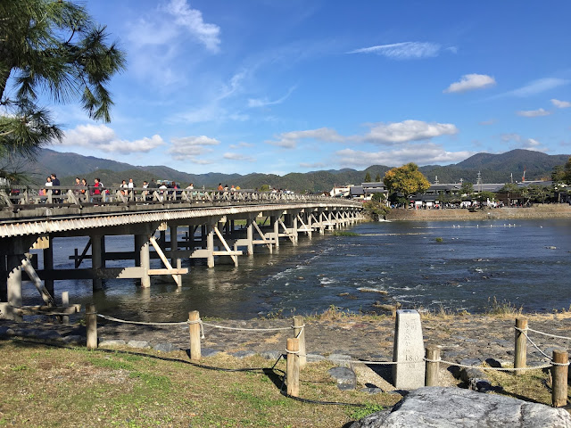 kyoto arashiyama togetsukyo bridge