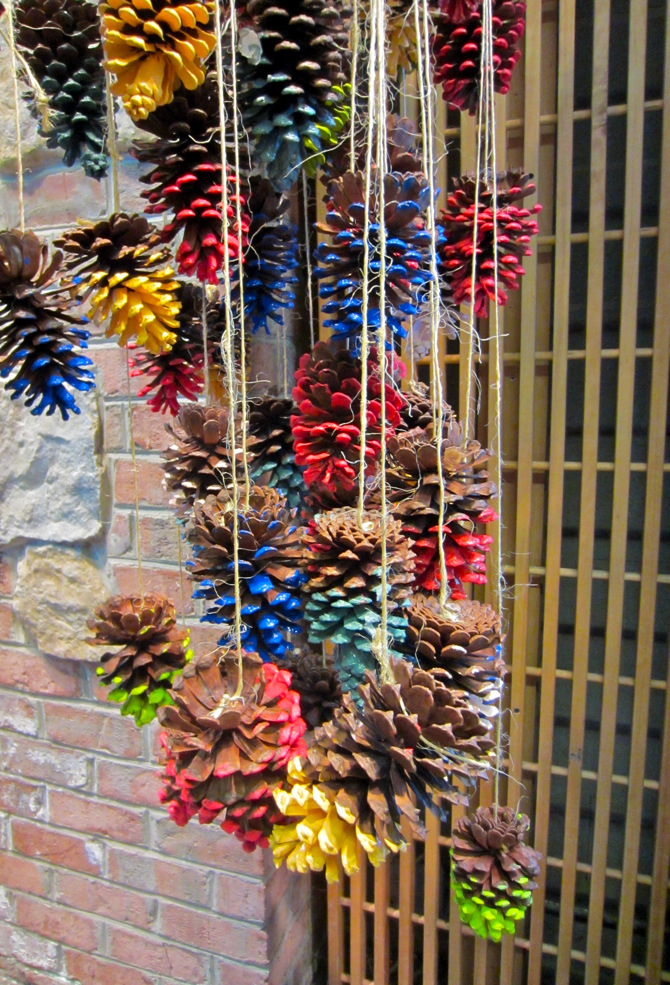 top 40 christmas decorating ideas using pinecones diy top 40 christmas decorating ideas using pinecones diy