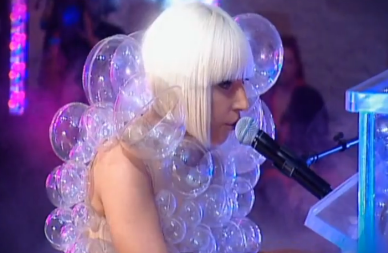 http://2.bp.blogspot.com/-mLl3QoavLWI/TirSRr95nXI/AAAAAAAABHQ/zPSN3CV_cy0/s1600/Lady+Gaga+Live+at+Chapel+Australia%252C+Paparazzi%252C+Acousic%252C+bubbles%252C+bubble%252C+kid%252C+kids%252C+play%252C+piano%252C+fan%252C+concert%252C+sexy%252C+sex%252C+UFO%252C+sighting%252C+Jack+Black%252C+Angelina+Jolie%252C+Michael+Jackson%252C+Beatles%252C+Mickey+Mouse4.png
