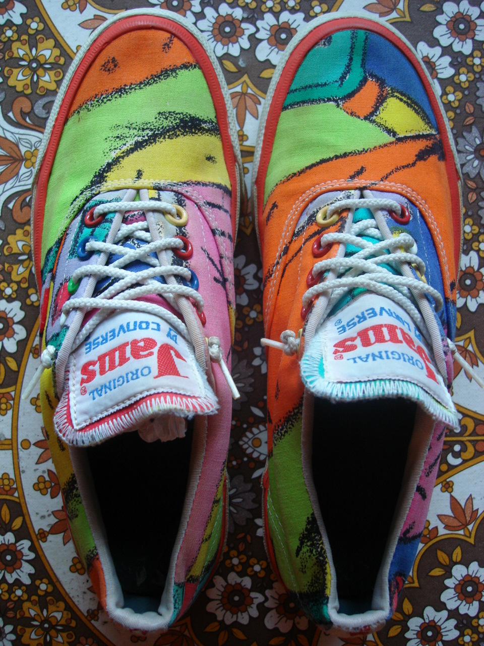 theothersideofthepillow vintage CONVERSE JAMS world US5