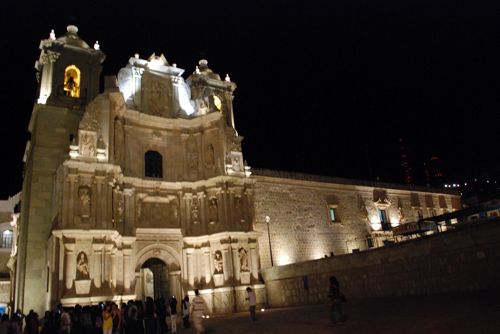 Oaxaca: Basílica de nuestra Señora de la Soledad