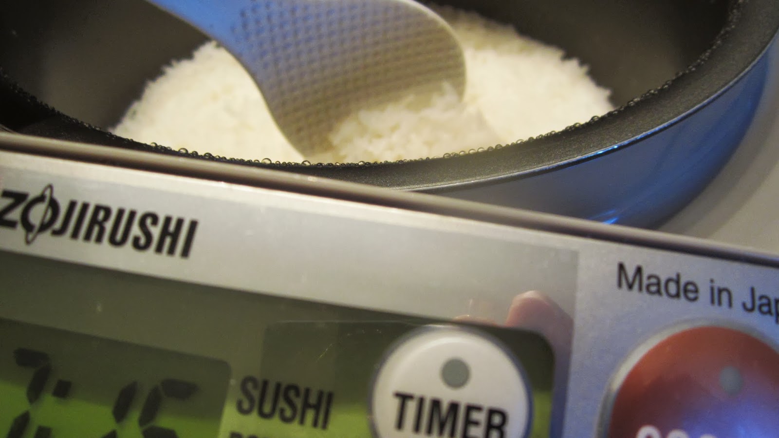 Effortnesslessly Sticky Rice with Mango