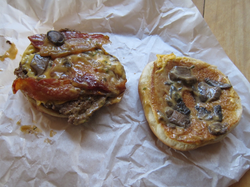Review Wendy's Bacon Portabella Mushroom Melt Brand Eating