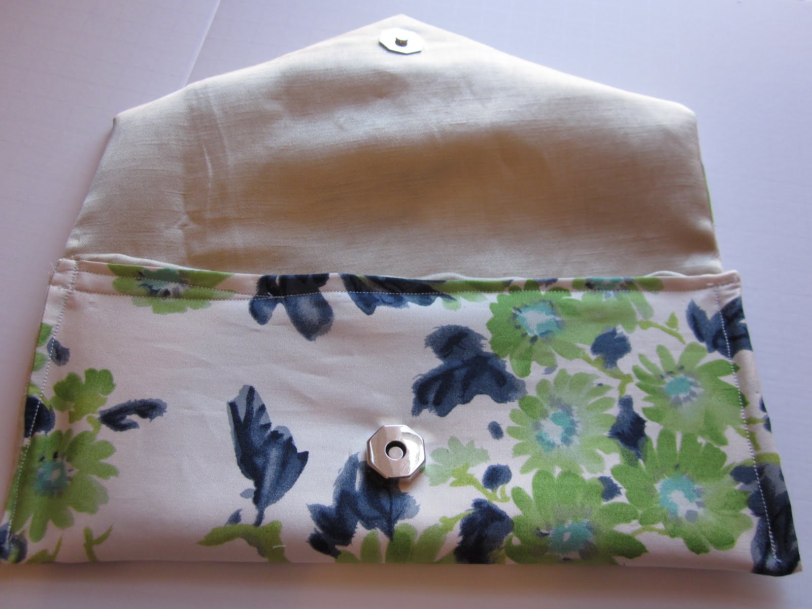 The Crafty Novice DIY Sew Envelope Clutch Purse