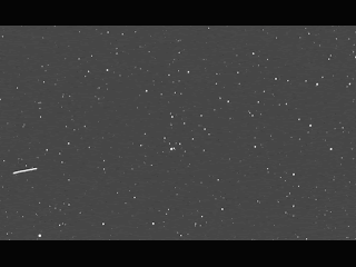 фото астероида 2012 DA14,сделанное 15 февраля телескопом в Siding Springs в Австралии.   