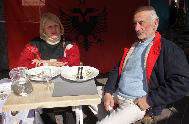 lunch in france, market stall