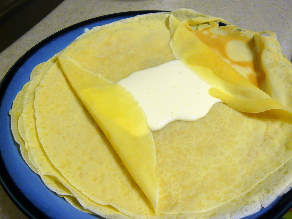 Level 2 Mommy Cheese Blintzes with Blueberry Compote