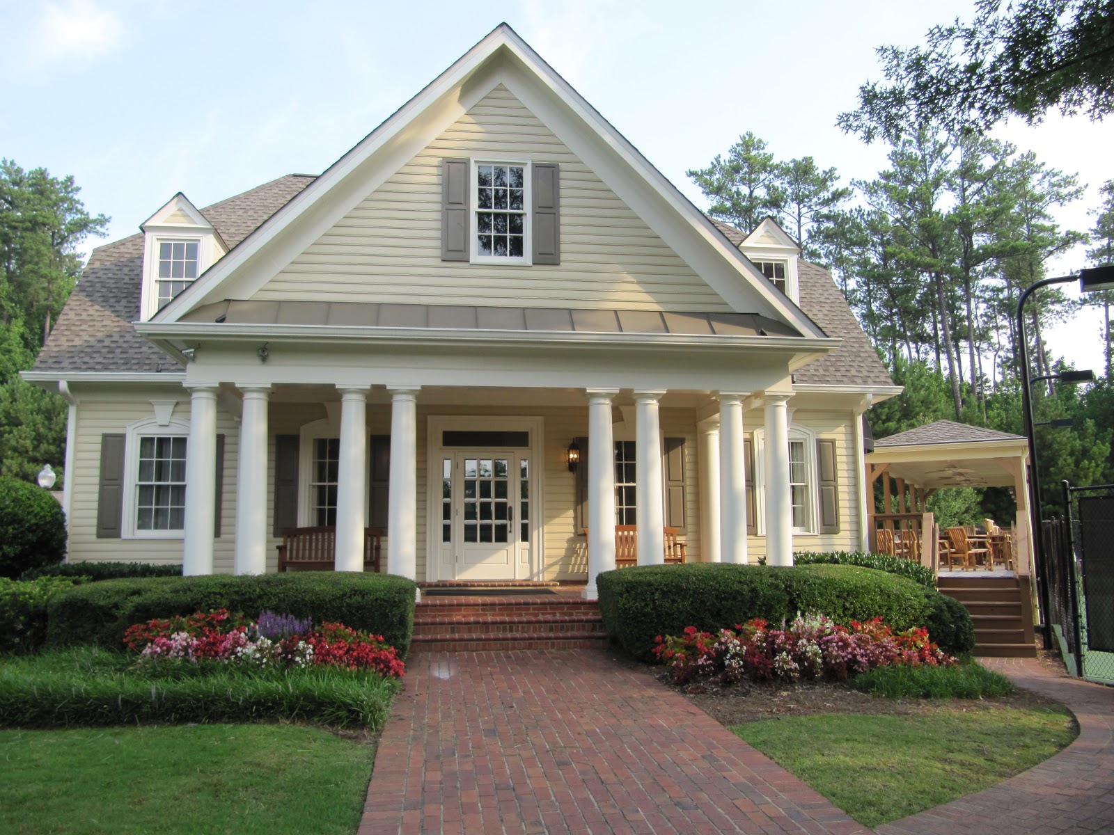 Pam Santoro Alpharetta, GA Real Estate Agent Oxford Mill Subdivision