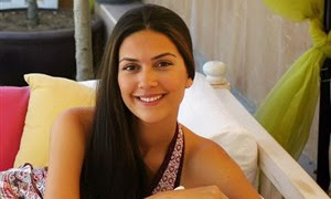 Profil Berguzar Korel Pemeran Shehrazat Eviliyaoglu Seral Shehrazat ANTV
