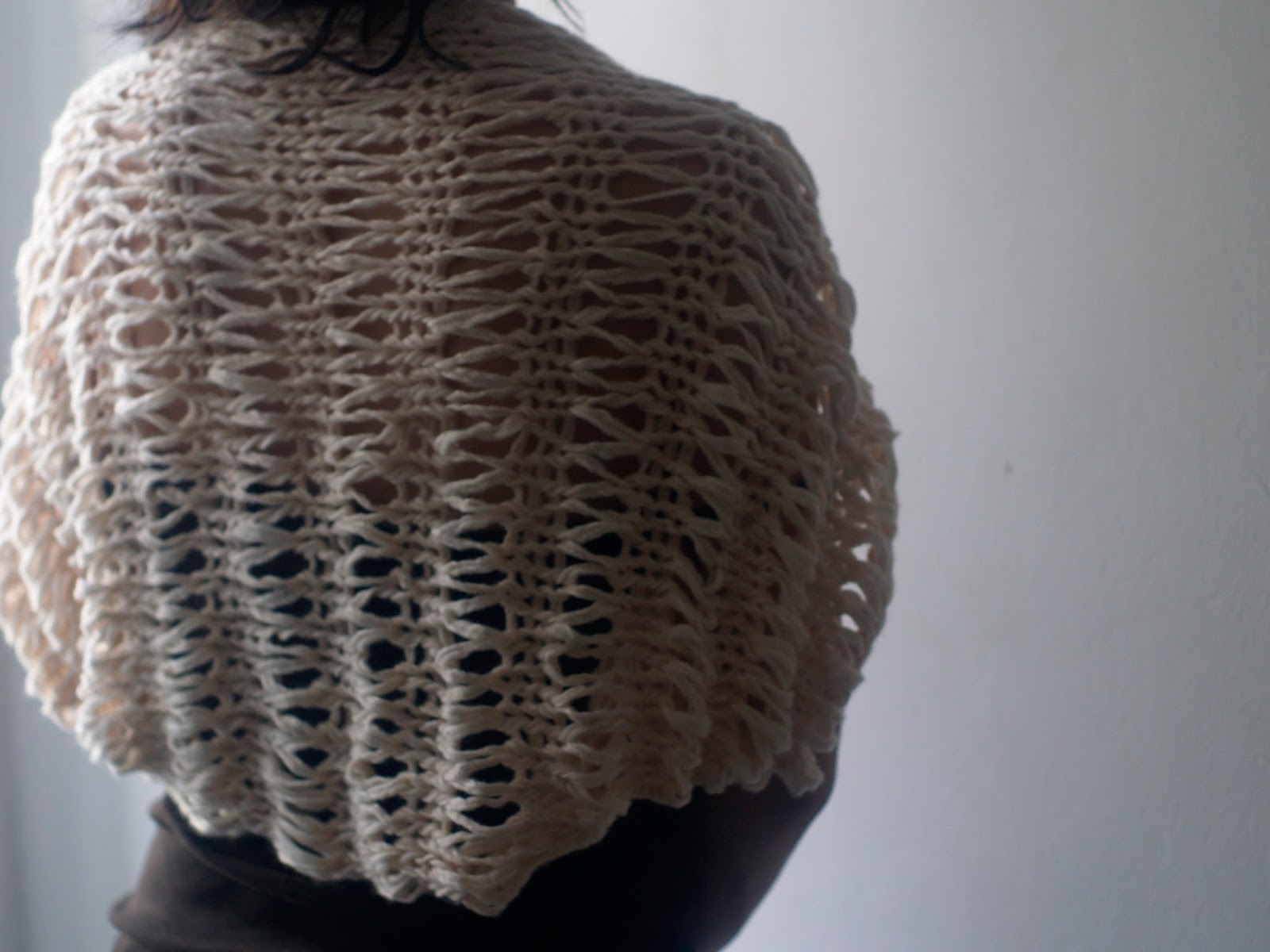 DIVNA'S SWEATERS Soft and delicate pale pink shrug