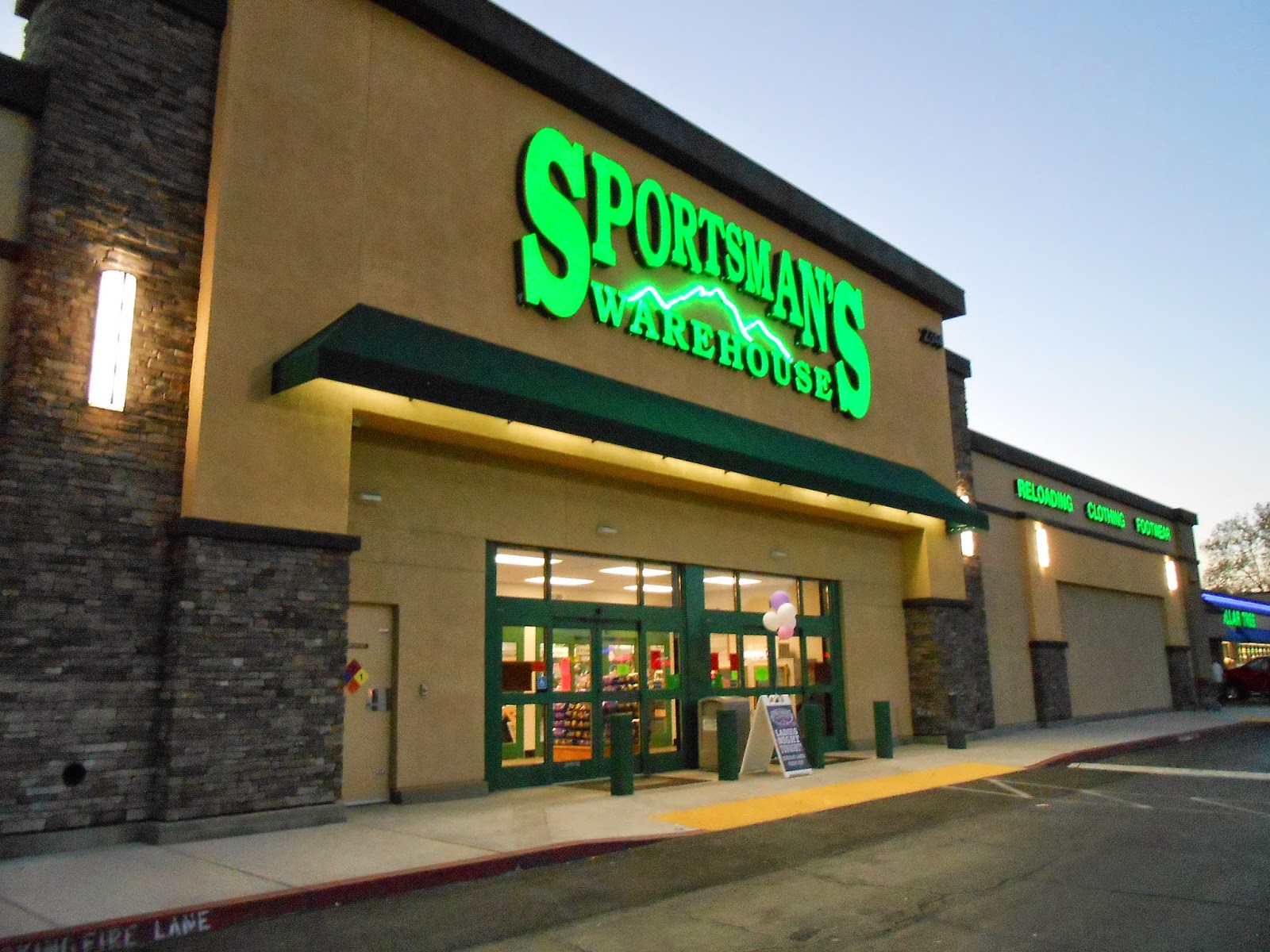 Sportsman's Warehouse Rancho Cordova Facebook at Hipolito Jackson blog