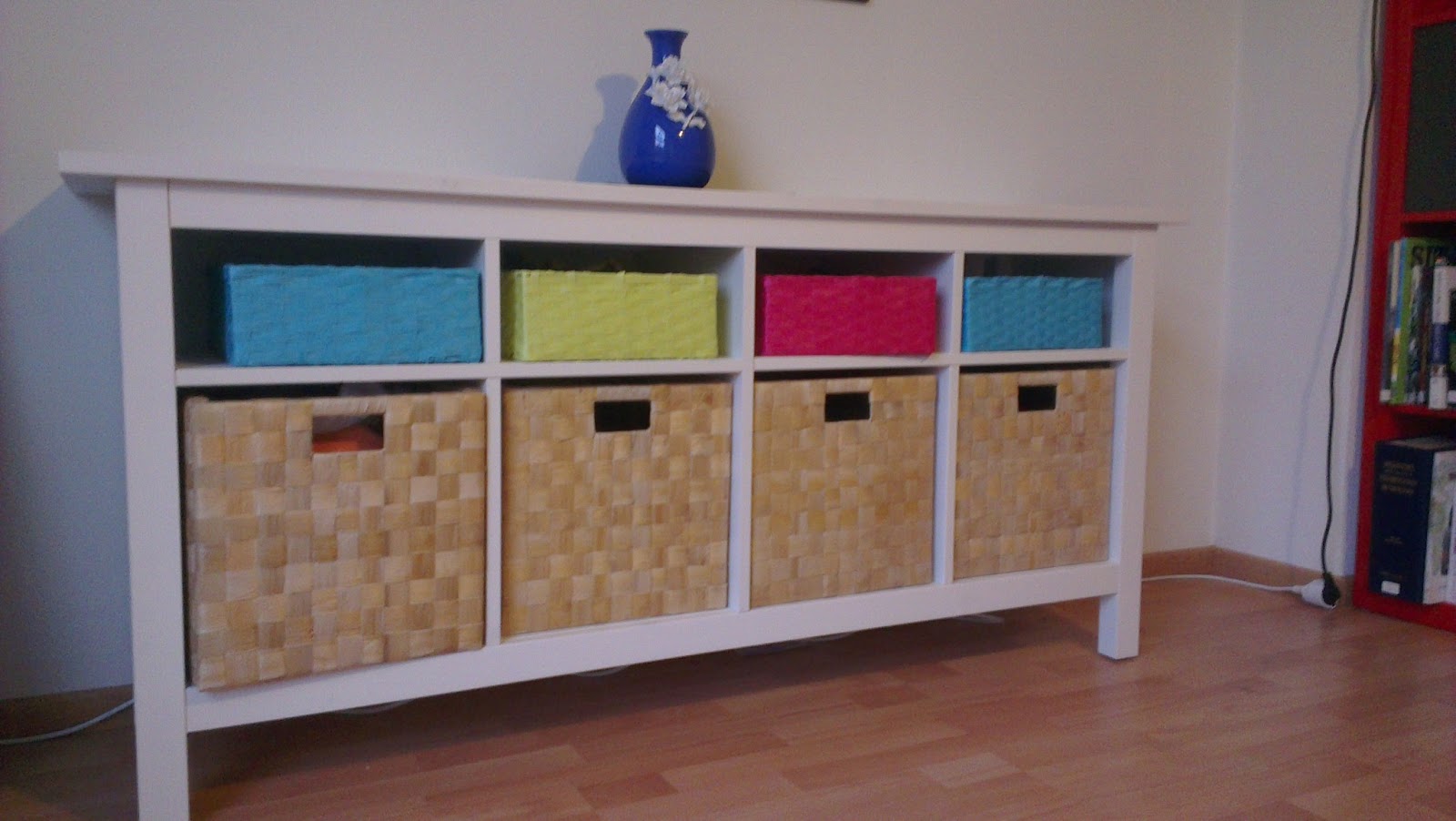 Ace the adventure: ikea vrijdag: hemnes bijtafel/sofa table