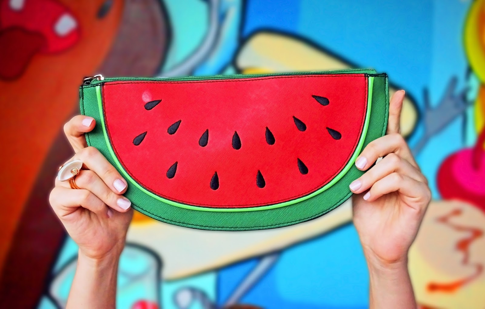 The Perfect Clutch for Summer!