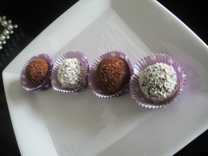 Amaretto Truffles