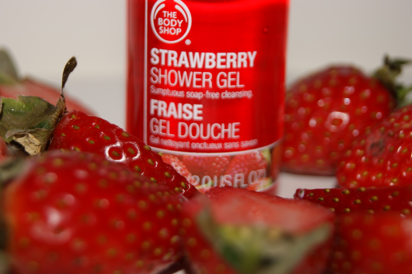 The Body Shop Strawberry Shower Gel Review The Sunday Girl
