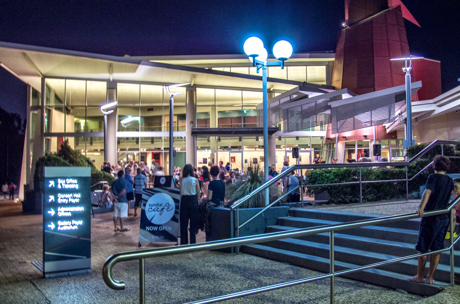 Redlands Performing Arts Centre Tapas Friday An Instant On The Lips