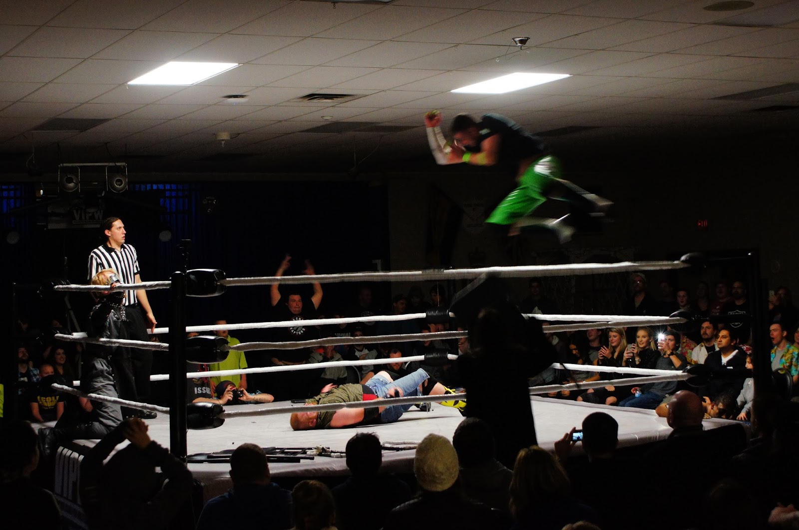 Victoria Daily Photo Body Slam!