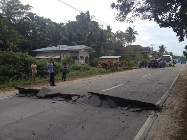 Un terremoto de 7,2 en Filipinas deja al menos 87 muertos y 167 heridos Terremoto+de+7.2+richter+sacude+Filipinas