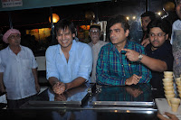 Vivek Oberoi and Aftab Shivdasani visit Gaiety Galaxy to promote Grand Masti 