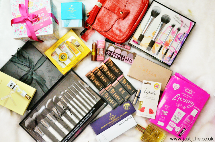 One year Blog Anniversary Giveaway Worth over £400!