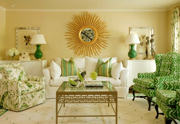 Идея интерьера комнаты белые и бежевые тона в сочетании с зелёным
