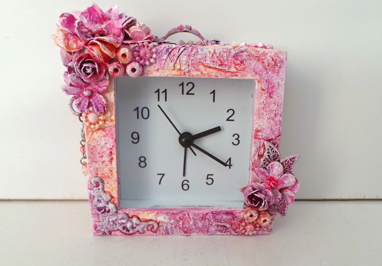 Ingrid's place two mini alarm clocks *Shimmerz*