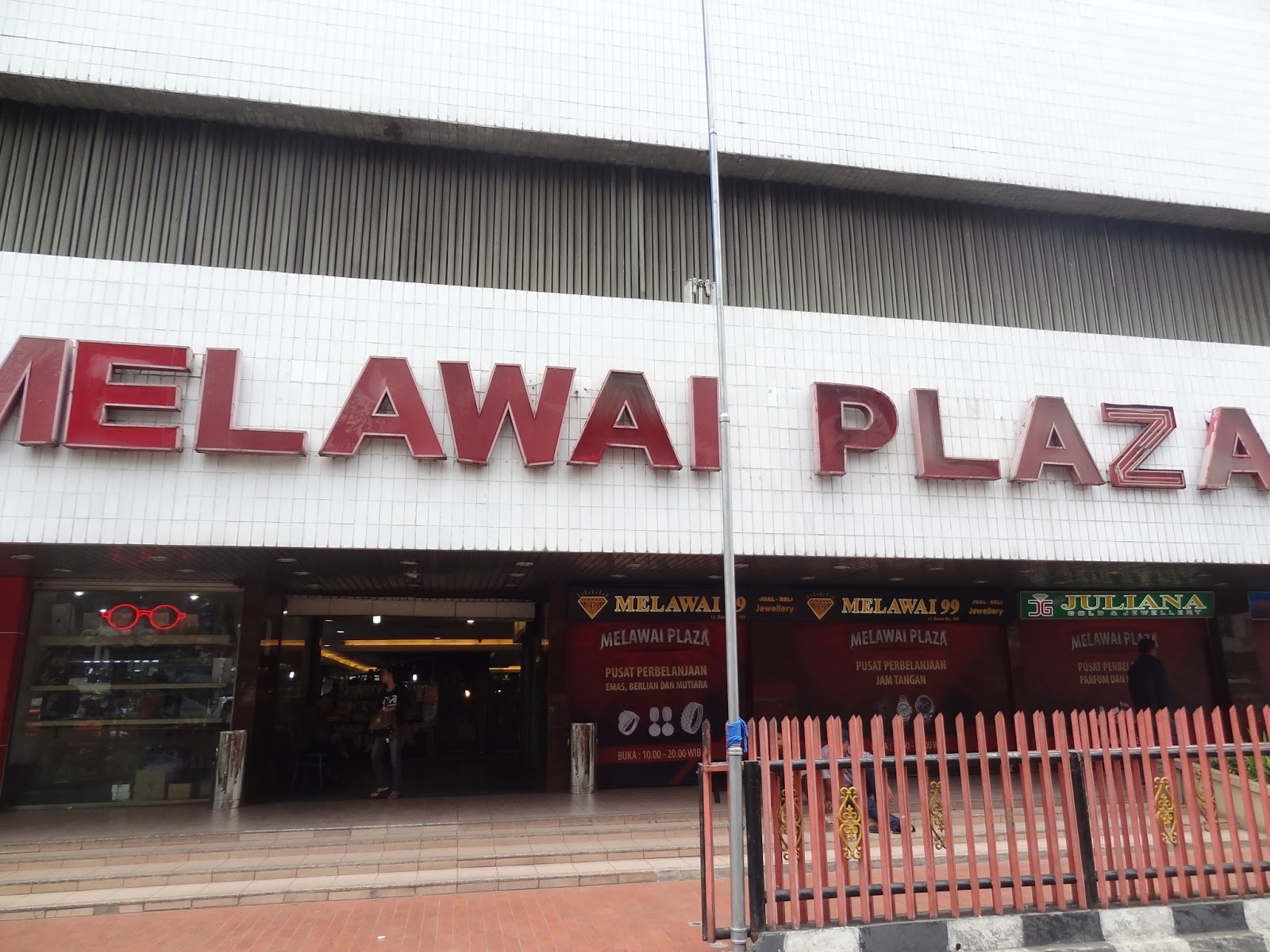 PAMERAN DI MELAWAI PLAZA, HUB 081234566204