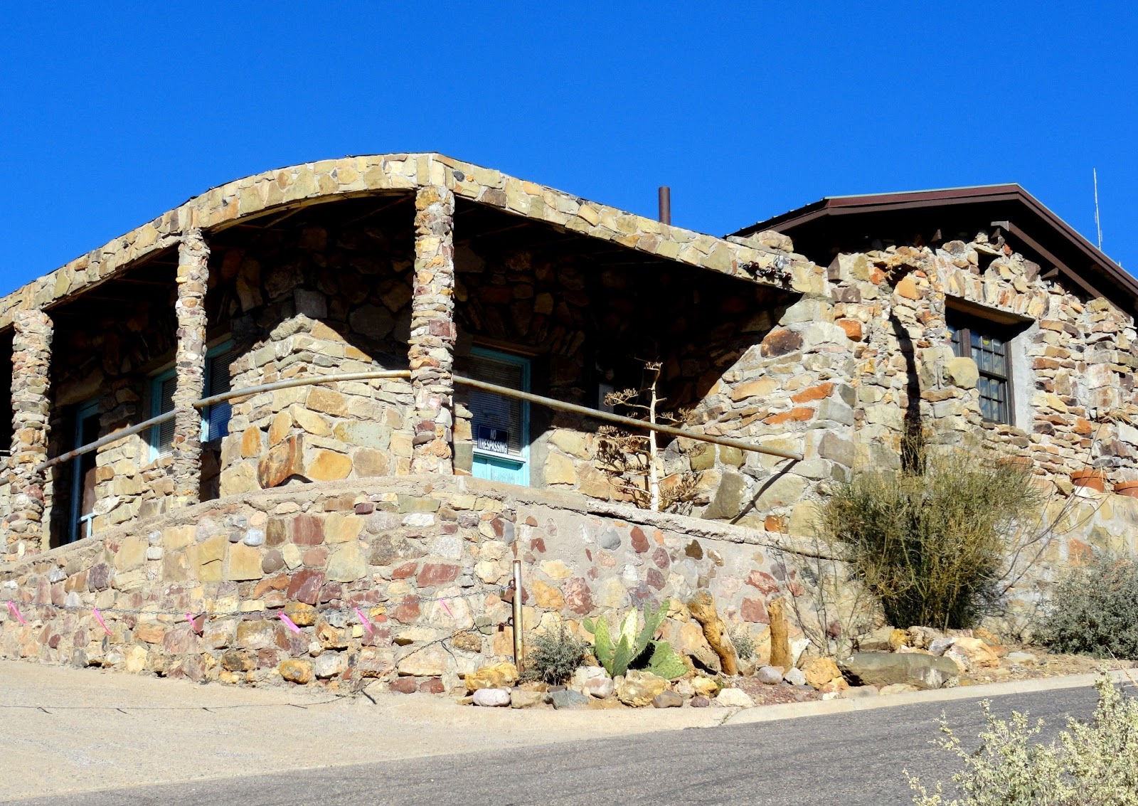 danger garden A few driveby’s in T or C, New Mexico...