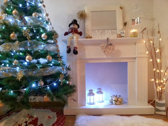 Mi chimenea por Navidad | S L O A N E S T R E E T