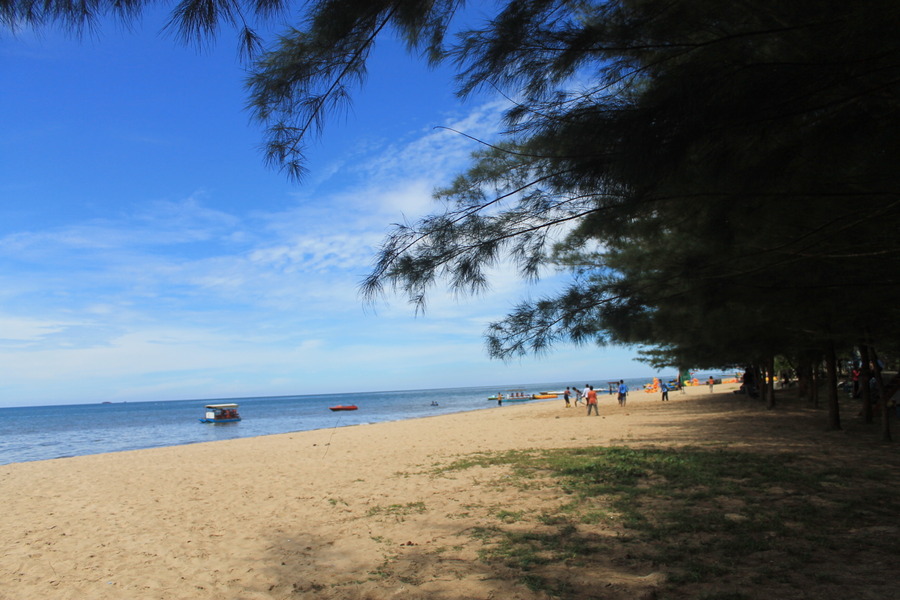 PANTAI MANGGAR TEMPAT WISATA BALIKPAPAN YANG INDAH