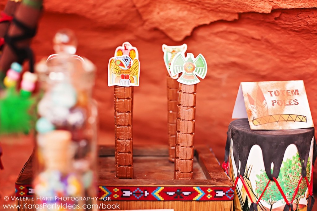 Adriana Gaspar e Marcela Castro Festa de índio!