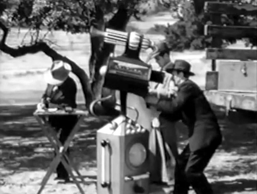 13 FLYING DISC MAN FROM MARS Chapters 1 4 "Missile Monsters" (1950)